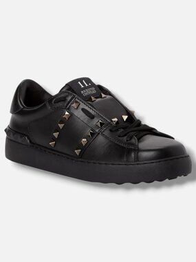 Valentino Garavani Women's Black Pyramid Detailed Sneakers Shoe Size EU:41 US:11